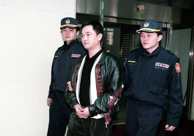 陈盈助早期涉军火走私案被判刑8年