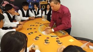 《荷官课程Casino Dealer》万能工商Vocational School - 加勒比海扑克开桌程序-千博