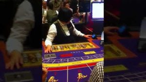 澳门威尼斯人赌场盗摄，游客分分钟输掉几万块-千博