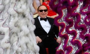 20年前澳门赌牌标案争议 亚美提告金沙求偿120亿美元-千博