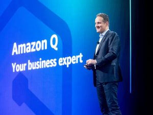 AWS 拉斯维加斯推出 新型AI 聊天机器人Amazon Q-千博