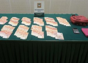 好賭換錢黨骗兩女行家28萬翻本,结局: 悲哀!!!-千博