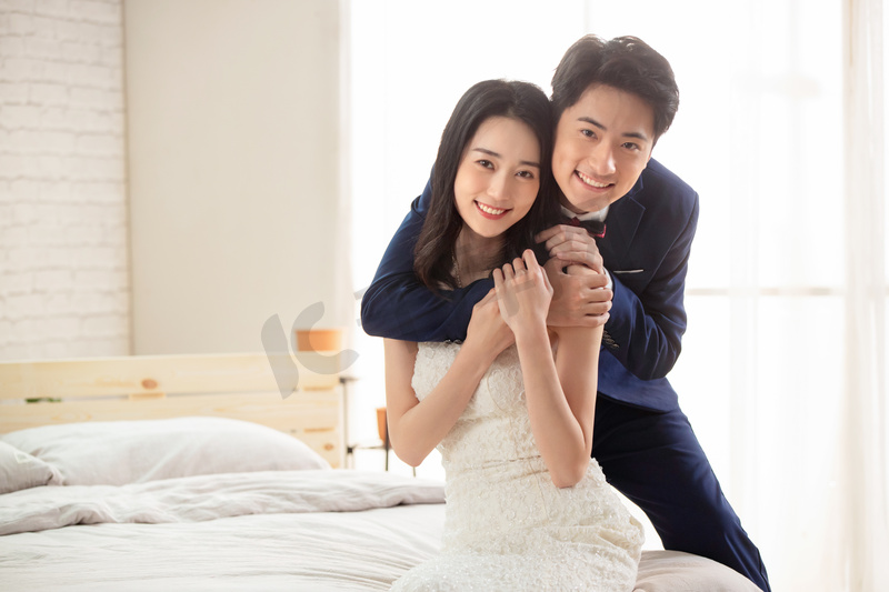小情侣为结婚讨好彩头 随手刮出体彩100万大奖-千博