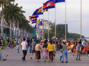 制造业、服务和农业增长带动 世银：2023年柬埔寨经济将增长5.5%-千博