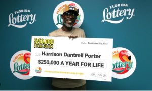 男子顺手买彩票中2974万 打算好好选个新住处-千博