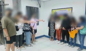 几人花8.9万订“长滩岛”旅游团!出发前发现旅行社连航班都没定!-千博