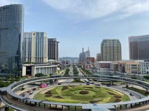 澳门博彩监察局透露，2023年第四季度中场赌台收入占博彩总收入的75%-千博