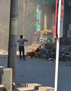 突发!缅北腊戌一家五金店前发生爆炸-千博