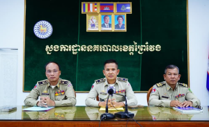 柬埔寨两名男子砸车致司机死亡，逃跑7个月后落网！-千博