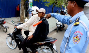 柬埔寨去年1500余人命丧公路 八成是摩托车骑士-千博