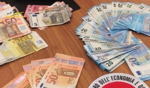 意大利警方破获17亿欧元欺诈案 涉案64名中国公民被抓-千博