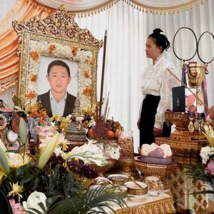 遭死者家属辱骂，肇事司机母亲索赔80万美元-千博