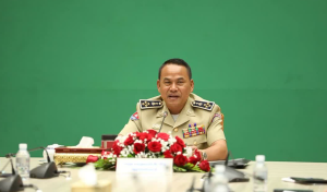 柬警察总监呼吁民众及时举报电诈案件!-千博