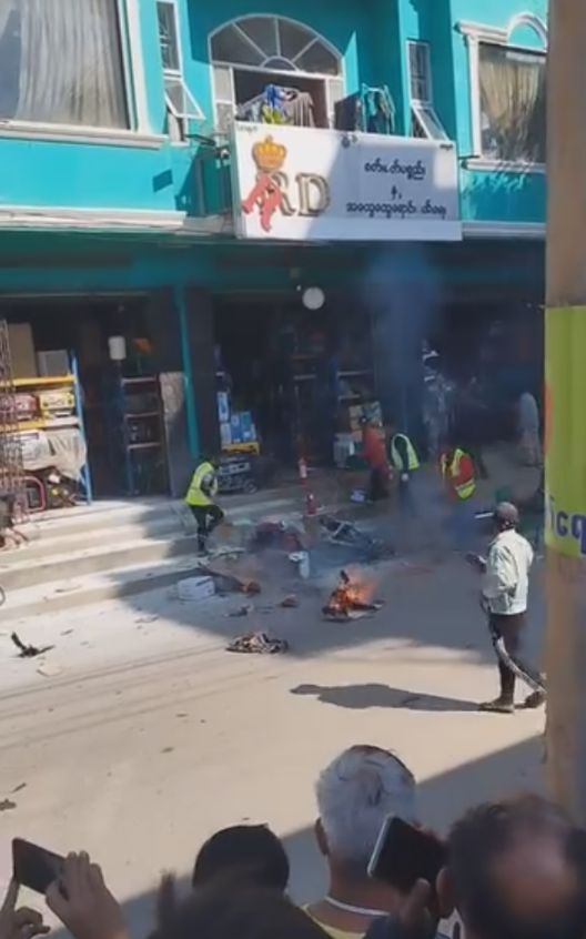 图片[2]-突发！缅北腊戌一家五金店前发生爆炸-千博