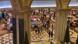 郑君诺接任金沙中国CEO年薪奖金近4千万公司上季纯利逾22亿-千博