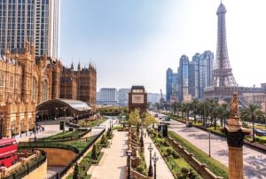 一月业绩强于预期，花旗将澳门2024年博彩总收入上调至290亿美元-千博