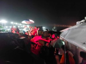 巴拉湾岛附近货船沉没 14名船员幸存-千博