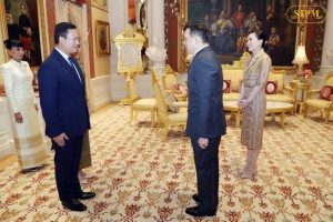 洪玛耐首相觐见泰国国王-千博