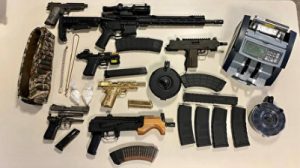 警方南马银兰佬破获非法军火商-千博