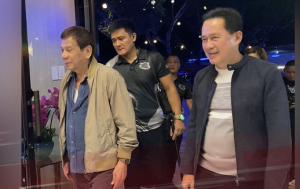 传杜特尔特家族曾前往基布雷豪宅，带走大包枪械-千博