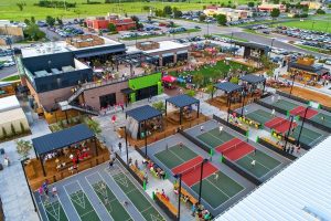 Chicken N Pickle 延至2024年底开幕-千博