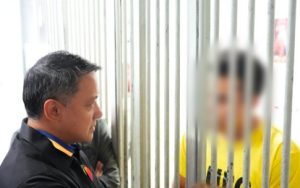 税务局员工敲诈勒索企业被捕-千博