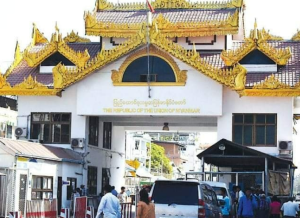 缅甸妙瓦底恢复稳定,部分难民返乡-千博