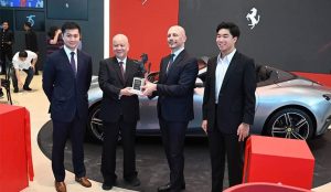 华商蔡启文揭幕全新法拉利展厅-千博