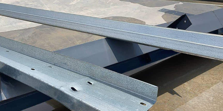 图片[2]-柬埔寨某在建工厂钢架被大风吹倒，致7人受伤！-千博