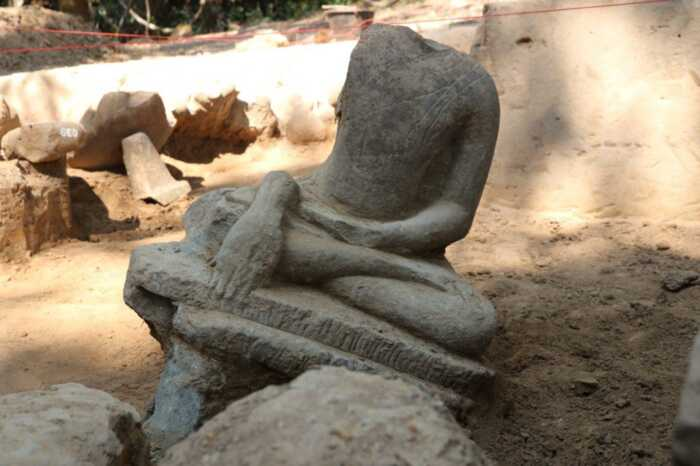 图片[3]-考古团队在塔普伦遗迹发现大量佛像残块-千博