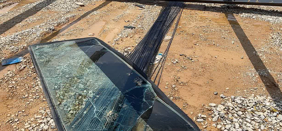 图片[3]-柬埔寨某在建工厂钢架被大风吹倒，致7人受伤！-千博